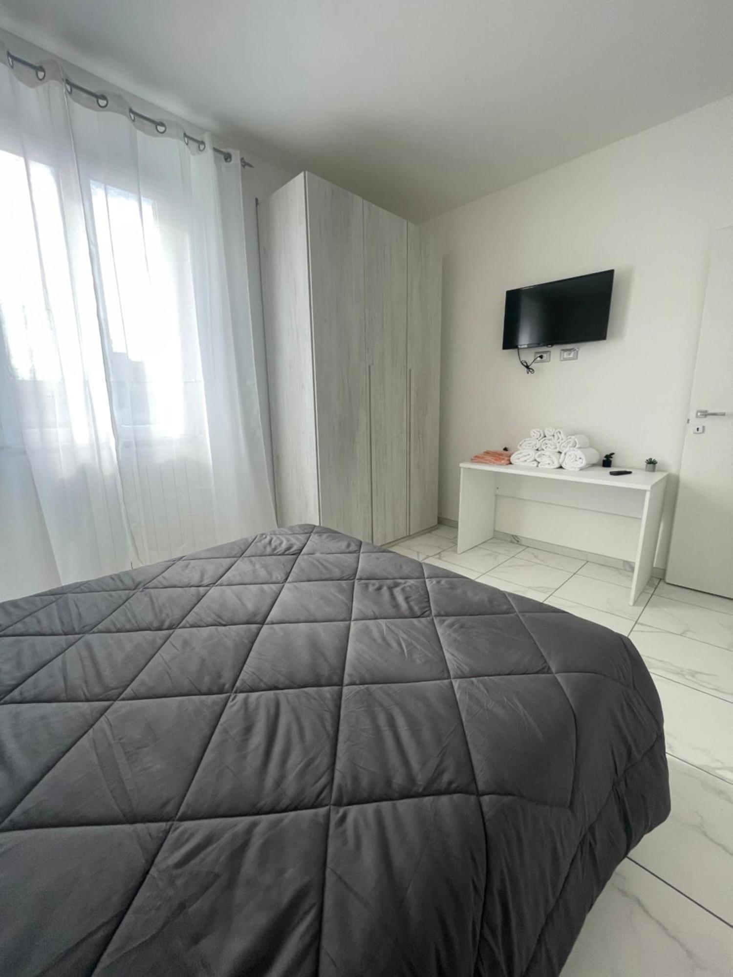 Montenero Suite Mailand Exterior foto